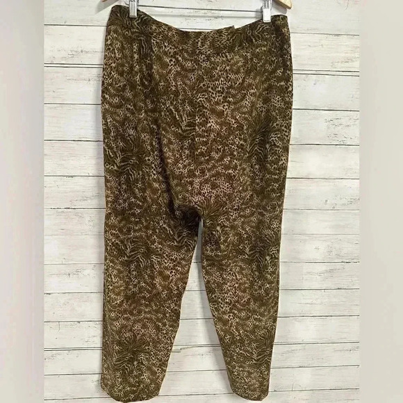 Norton Mcnaughton Woman Stretch Leopard Pants Size 16W - Picture 2 of 6